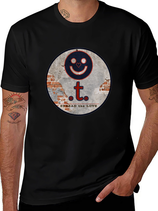 Spread the Love Graphic Tee - Stylish Black T-Shirt