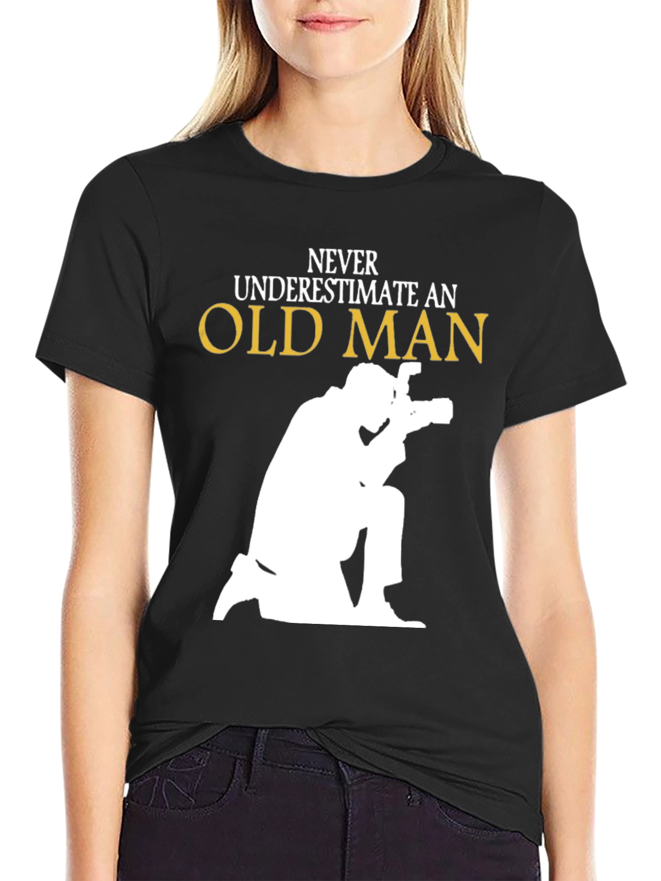 Never Underestimate Old Man Photographer Graphic T-Shirt